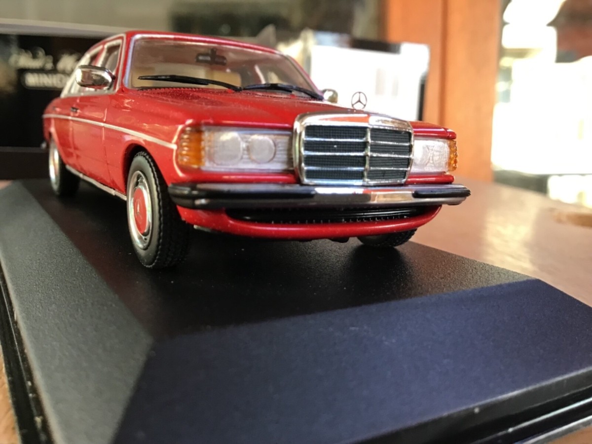 1/43 MINICHAMPS Mercedes 230E red, saloon, rare, 1976 mint+++! | eBay