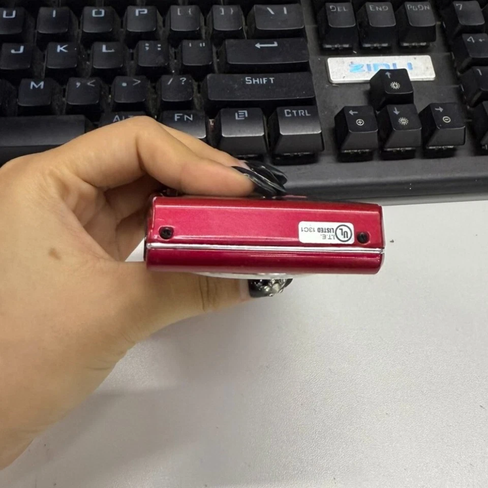 SONY Cyber-Shot DSC-W330 Digital Camera 3 in CMOS Sensor with Accessories Red - Image 2 of 4