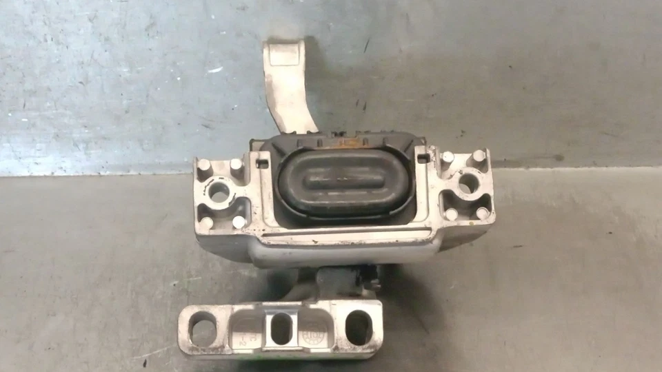 5Q0199262BJ RECHTER MOTORHALTER / 5Q0199262BJ / 5450402 FÜR SKODA SUPERB III 3V - Bild 4 von 4