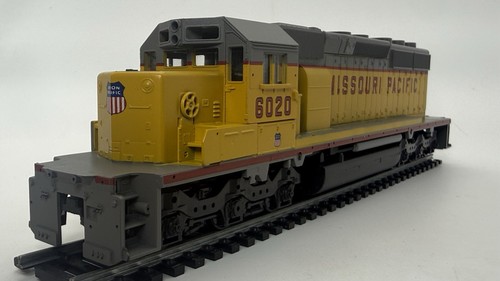 Locomotora ficticia Athearn escala HO Missouri Pacific SD40-2 6020 caja azul | Condition: Used