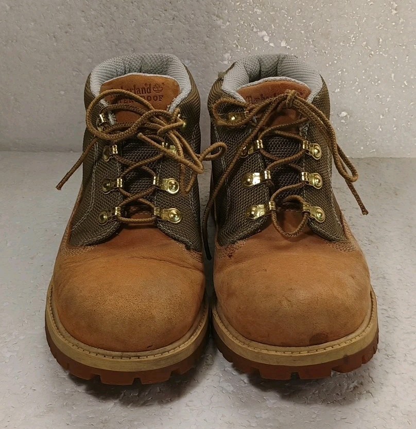 Timberland Leather Hiking Boots Youth Size 5 Medium Width Brown Wear And Tear