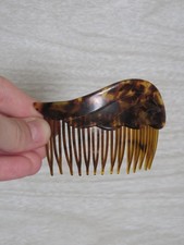 VTG 80s 90s Plastic Tortoise Shell Plastic Teeth Hair Comb Wavy Top Scalloped