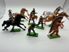 Vtg lot of 8 Britains Deetail 1971 Cowboys Native Americans Indians Horses