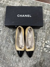 CHANEL Heels 8 Leather Cap Toe Pumps Classic Beige Black Vintage Shoes Women  s