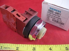 Siemens 3SB03-K4R11 30mm Pushbutton Swith Twist Release 1 NO 1 NC 40mm 