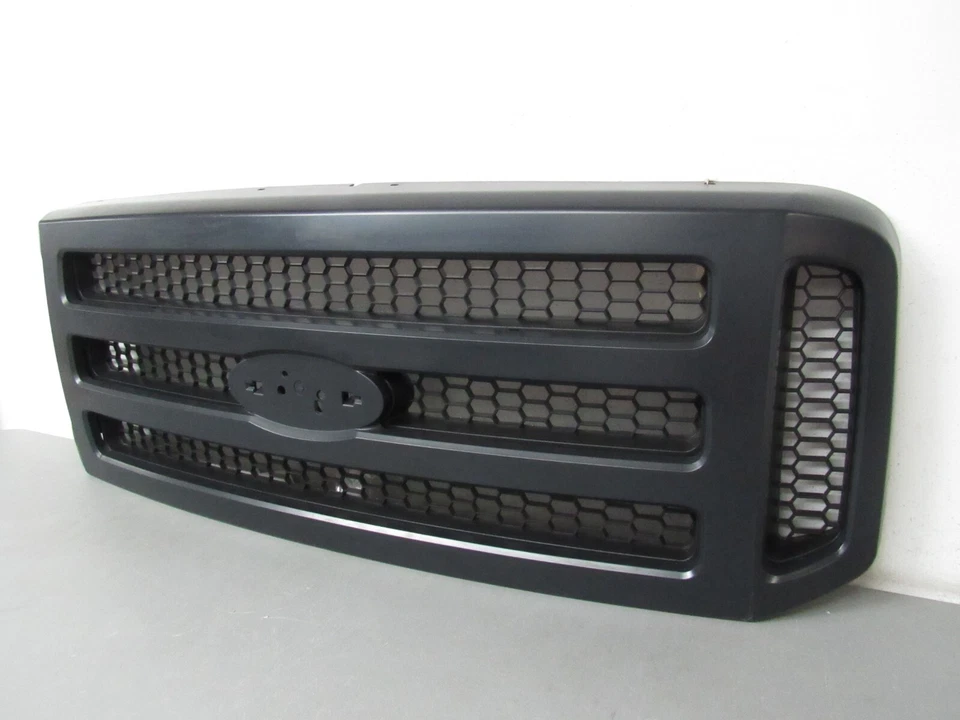 2005 2007 FORD F250 F350 FRONT GRILLE - Image 2 of 4