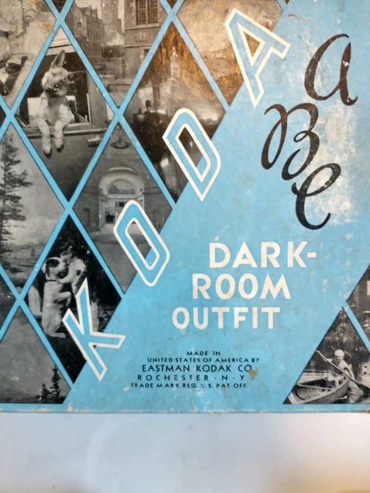 Vintage Kodak Dark Room Outfit ABC With Developer, Tumbler And More. No Bulb. - Image 3 of 4