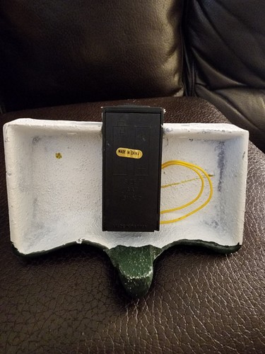 Topco Deck The Halls - Tavern & Toy Shoppe Christmas Light Up Stocking Hangers - Picture 10 of 11