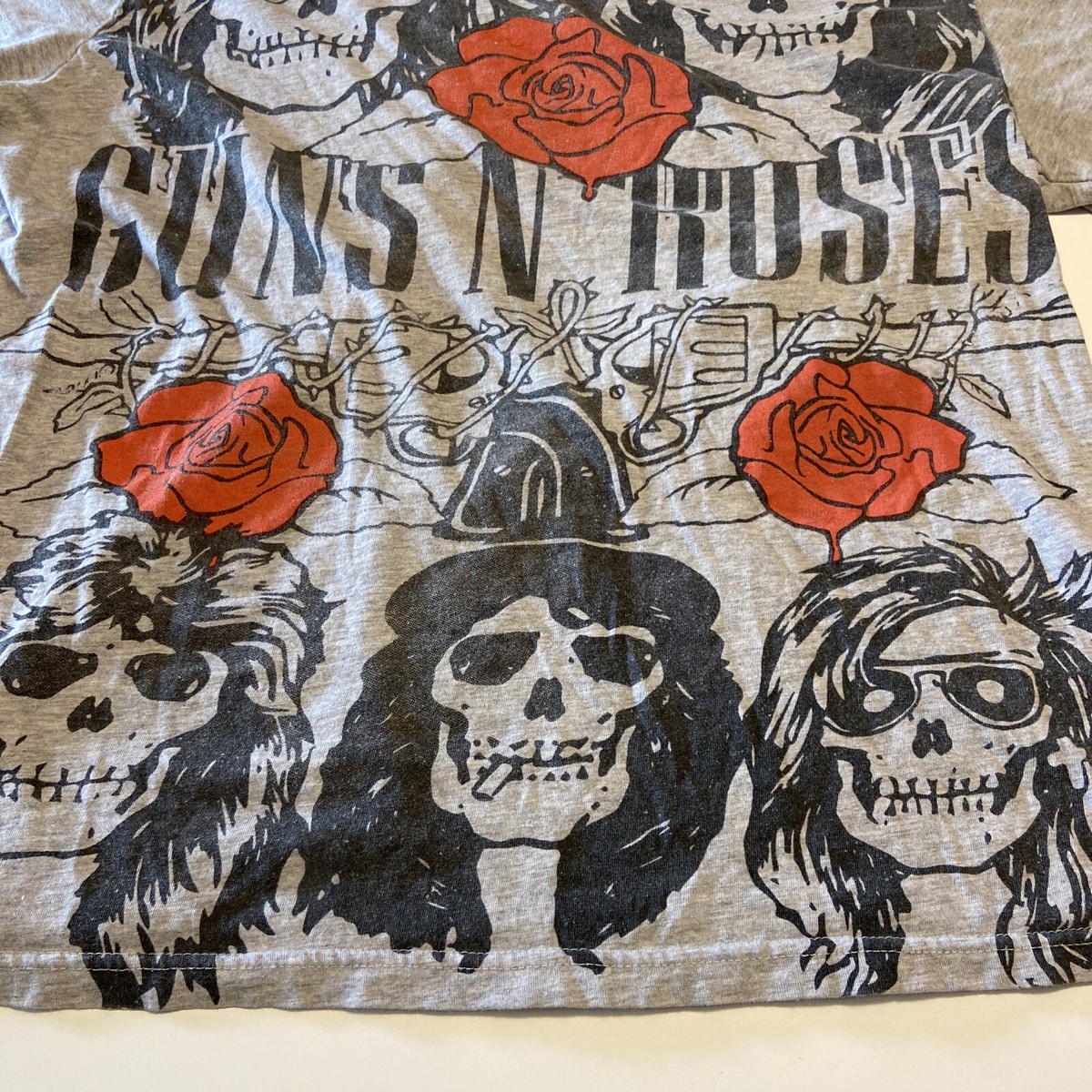 Guns N' Roses Tシャツ　Mサイズ Grey Rock Music Guns N' Roses Size L Graphic T-Shirt by