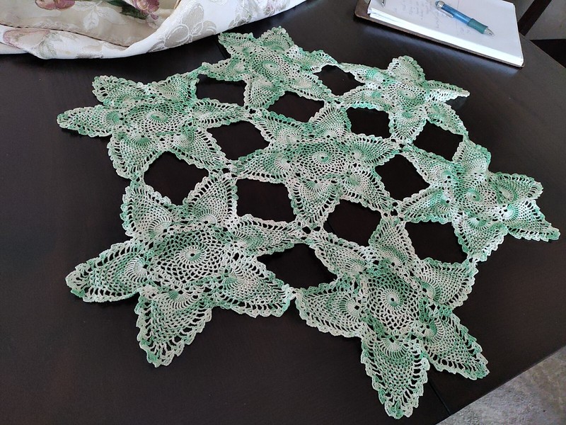 Vintage Doilies Set 4 Various Designs, Green Color Blends Ex Cond
