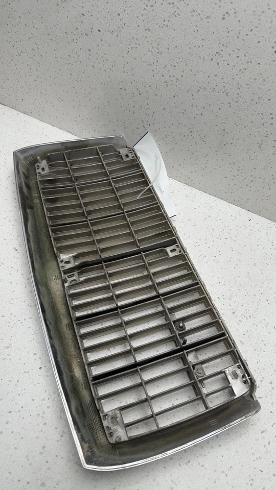 1983 1984 1985 1986 Ford FORD THUNDERBIRD Grille Foto 4 de 4