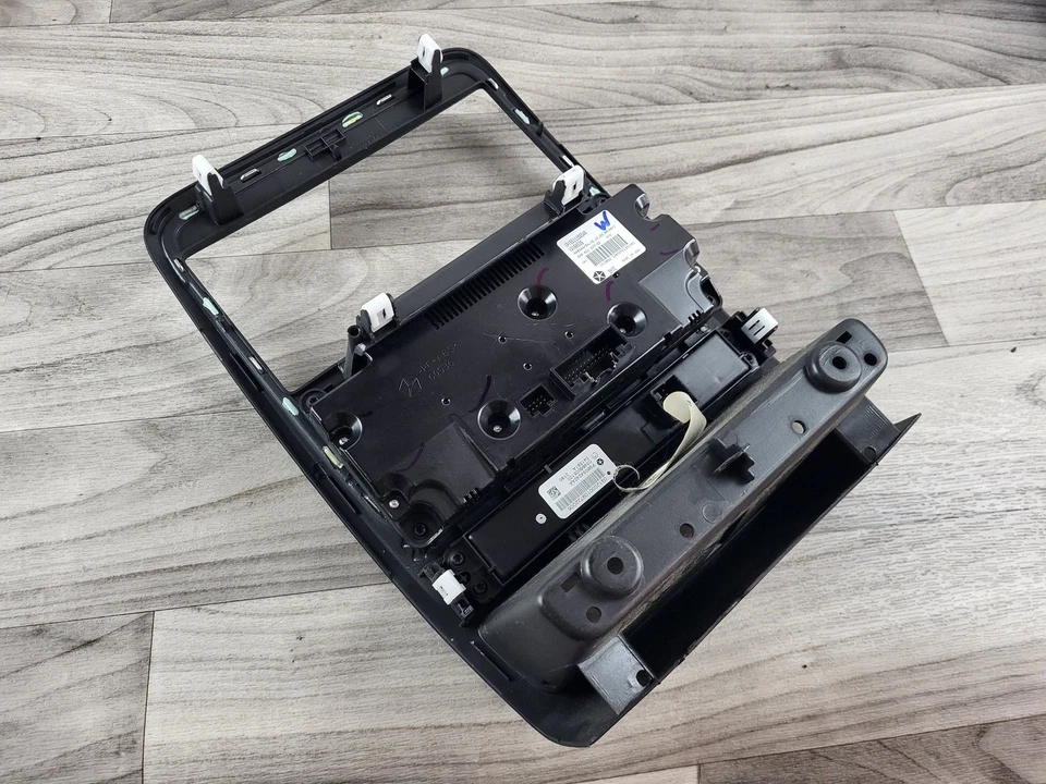 Radio bisel de control de clima negro Dodge Durango 2011-2013 55111865AQ OEM Foto 4 de 4