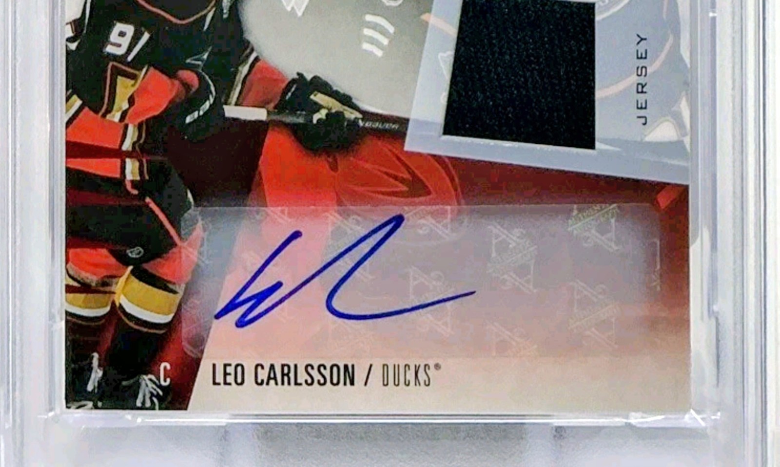 2023-24 SP Game Used Leo Carlsson Rookie Auto Jersey /49 PSA 6 DNA AUTO 10 RC SP view 4