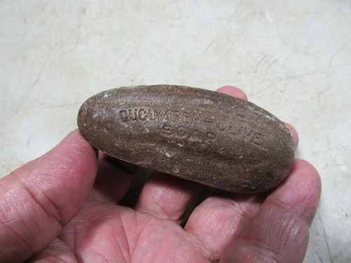 Vintage/Antique 1930s/40s Smiles Cucumber Olive Figural Soap Bar NOS - Picture 2 of 4