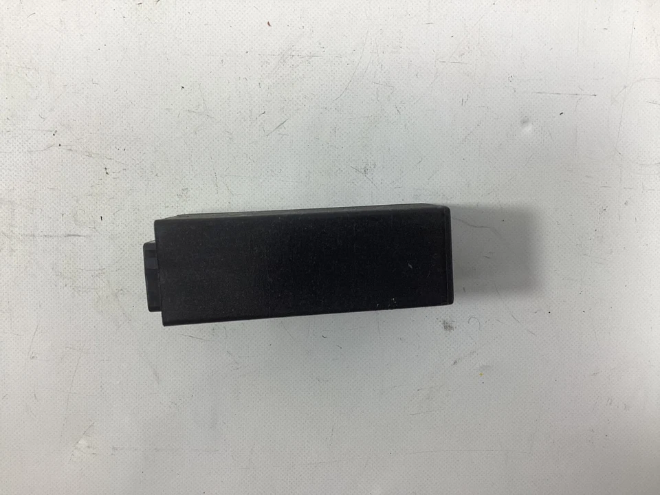 2008-2016 梅赛德斯-奔驰 GL550 照明门踏板控制模块 原始设备制造商。 — 第 3/4 张图片