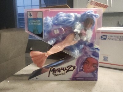 Mermaze Mermaidz Color Change Shellnelle Mermaid Fashion Doll with Accessories.