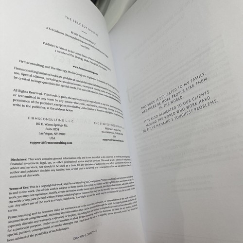 The Strategy Journal 1st Edition by Kris Safarova Paperback Consulting Textbook - 第 4/17 張圖片