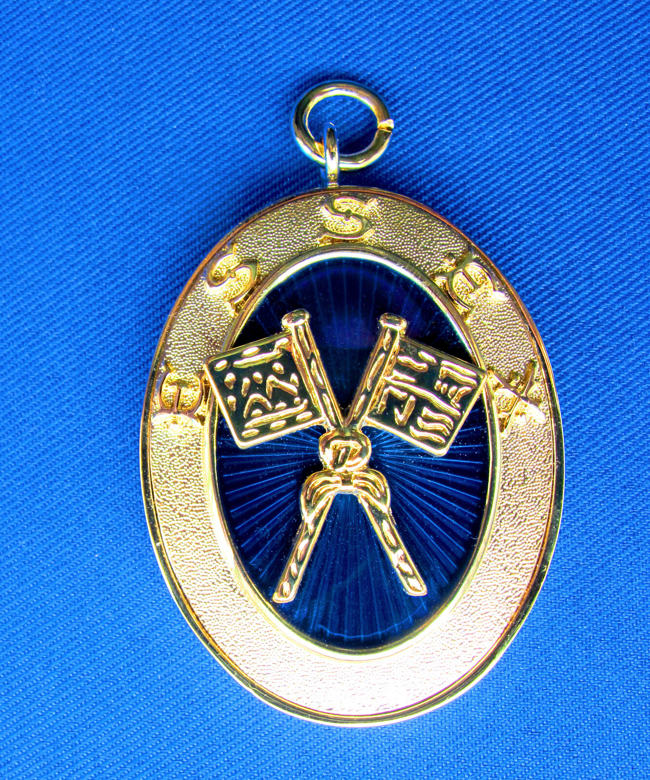 Masonic Craft Past Prov. Collar Jewel - ESSEX - Standard Bearer