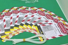 10 x "DANGER  DO NOT OPERATE" Equipment Lock Out Robust Tags Kit. Asset Safety 