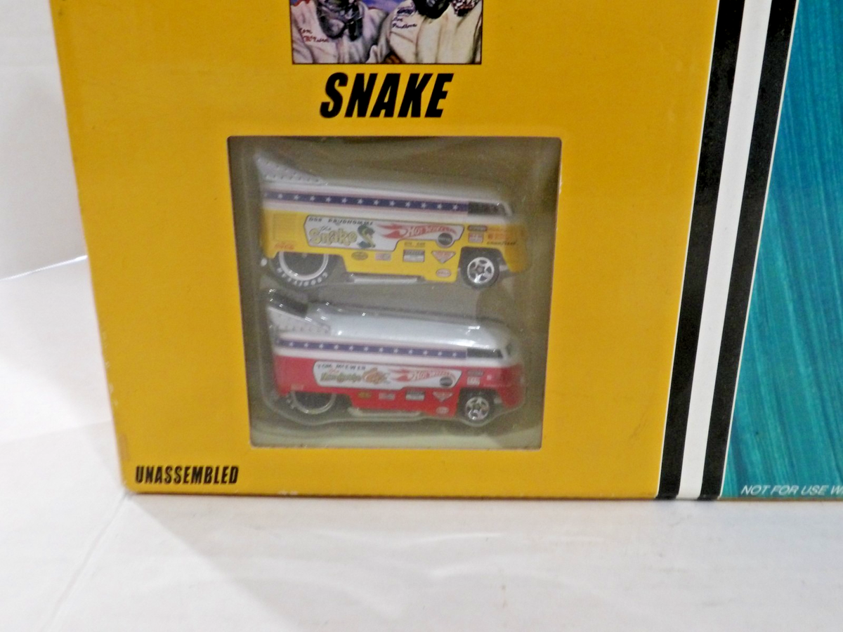 Hot Wheels Classics Mongoose & Snake Drag Race Set