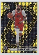 2024-25 Panini Mosaic FOTL Spectris Gold Prizm 10/10 Derrick Jones Jr #143 1qd2