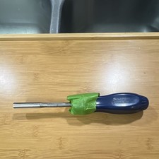 Snap On Ratcheting Screwdriver. Note. Needs Warranty. Not Working