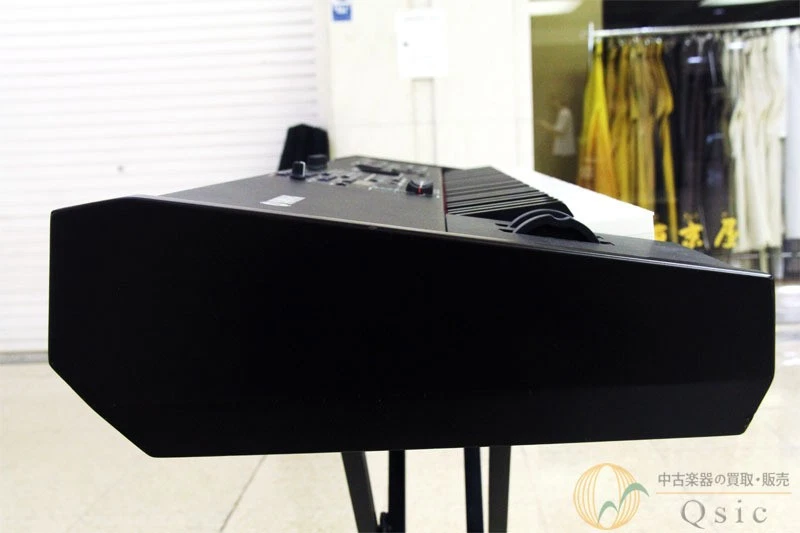 Yamaha S70 XS – 76-Key Professional Synthesizer with MOTIF XS Engine - Image 3 of 4