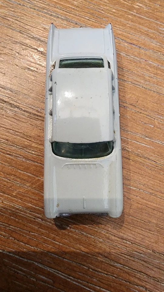 Matchbox No. 22B Vauxhall Cresta gris y rosa - ruedas plateadas - en caja Foto 4 de 4