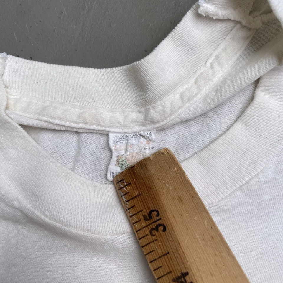 1991 UJAMAA VINTAGE POLITICAL SOCIAL VINTAGE CUT-OFF T-SHIRT - Image 4 of 4