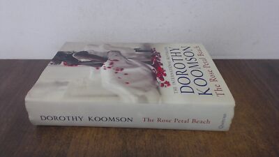 			The Rose Petal Beach (Signed), Koomson, Dorothy, Quercus Publishi		