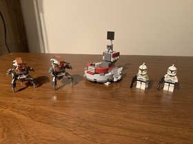 LEGO Star Wars Clone Troopers v. Droidekas #75000 COMPLETE SET W/ 4 MINIFIGURES