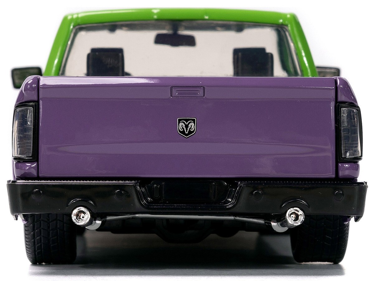 2014 RAM 1500 PICKUP & HULK FIGURE 