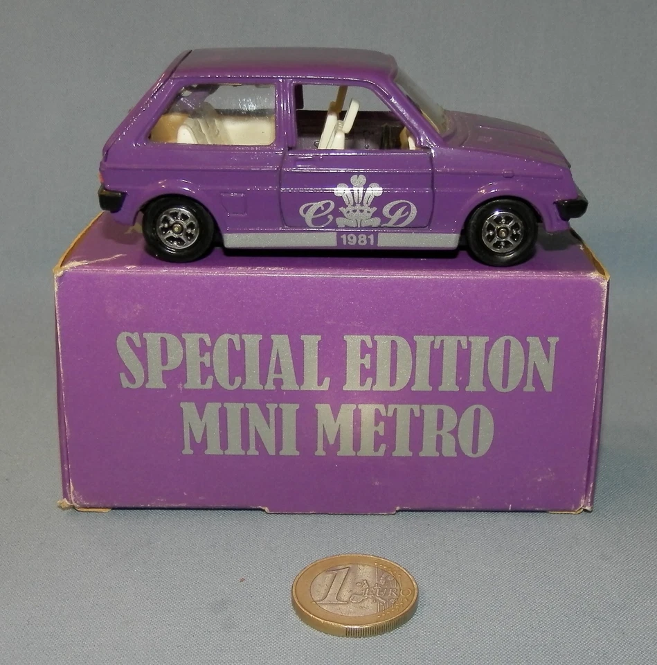 Corgi Spécial Editions : Austin Metro "A British Car for A Royal Occasion 1981" - Photo 2/4