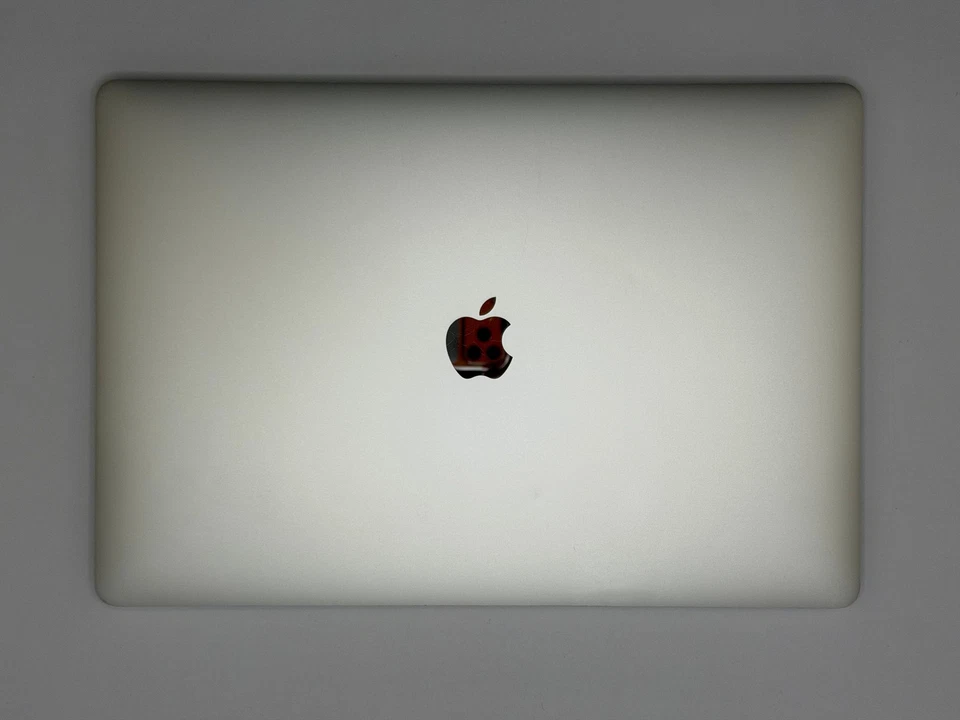 Apple MacBook Pro Retina TouchBar 16“ 6-Core i7 2,6 Ghz 512 GB SSD 16 GB 2019 - Bild 4 von 4