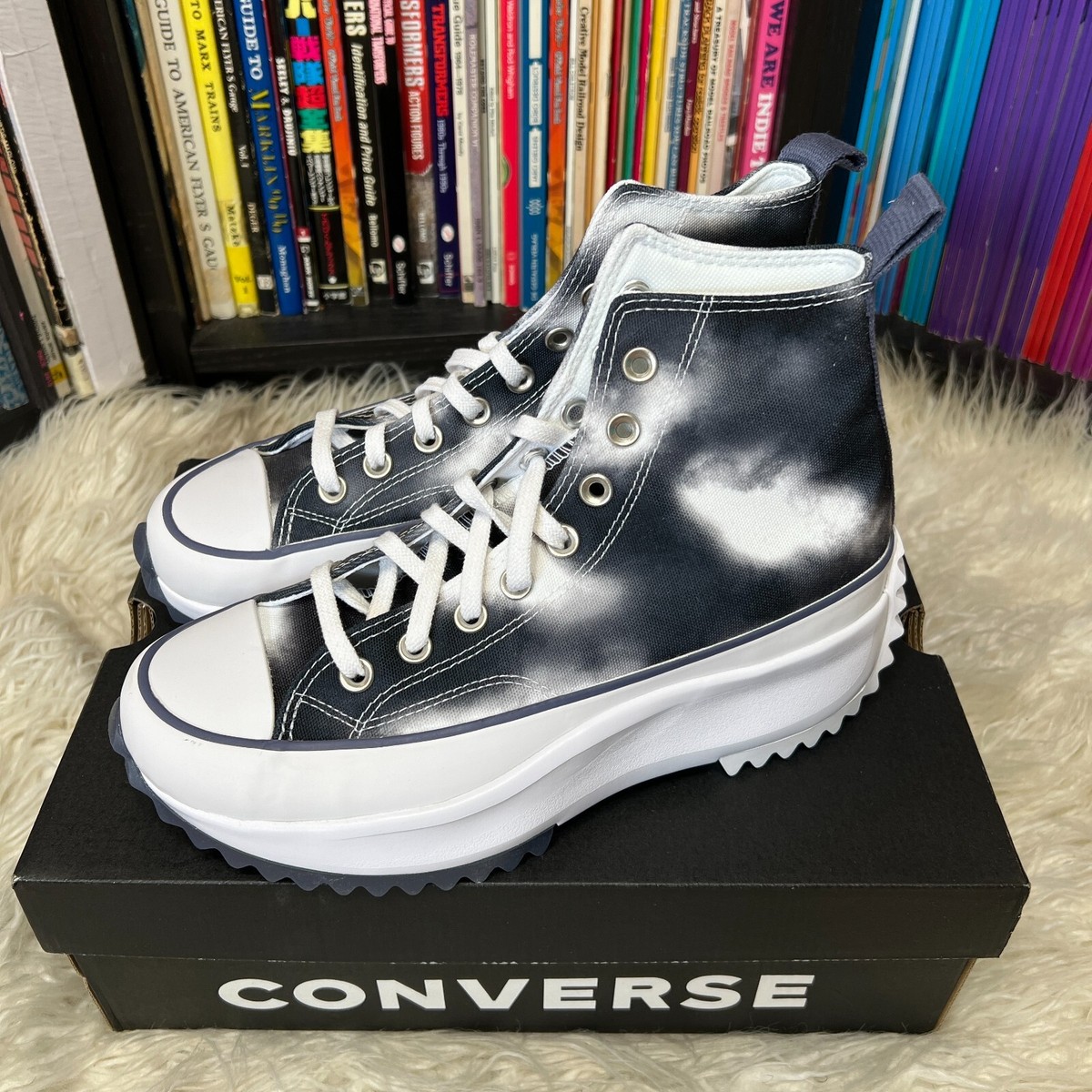 限定 CONVERSE RUN STAR HIKE HIGH ハイカット 24 Converse Run Star Hike Hi Truffle – Puffer Reds