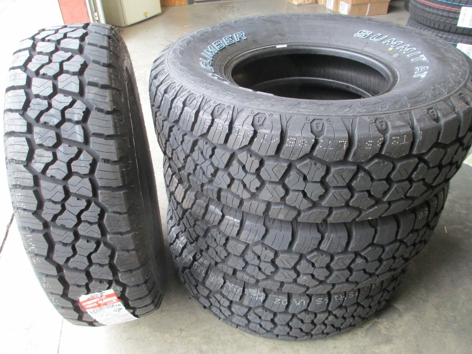 4 New LT 31x10.50R15 Summit Trail Climber All Terrain Tires 31105015 3110.5015 