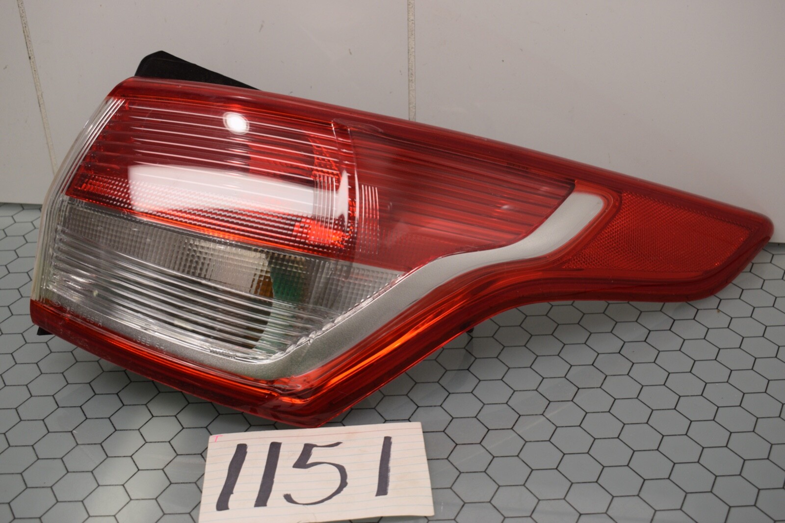 13 14 15 16 Ford Escape PASSENGER Side Tail Light Used Rear Lamp #1151-T
