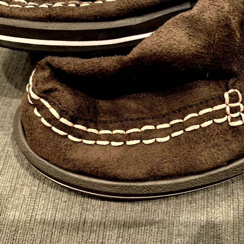 Sanuk Talla 8 Mujer Vegano/Imitación Piel-Gamuza Marrón Wntr Polar Botas Pompones Rosa Usadas en Excelente Condición Foto 2 de 4