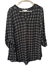 Women’s DR2 black dress blouse size 1 X (366)