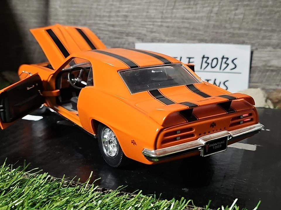 Pontiac Firebird Trans-Am 1969 Road Signature coche diecast escala 1:18 sin caja Foto 3 de 4
