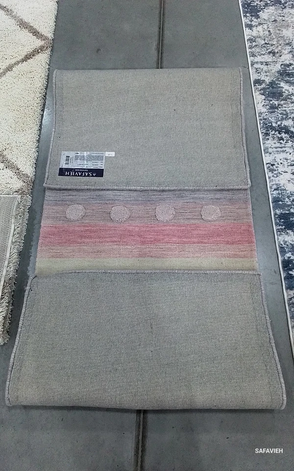 Alfombra MARFIL PÚRPURA CLARO 2'-6" x 8'-0" defecto precio reducido 1172774604 SFK801V-28 Foto 2 de 4