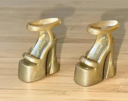 Vintage Barbie Mattel 2001 Fashion Avenue Denim Blue Styles Set “Shoes Only”