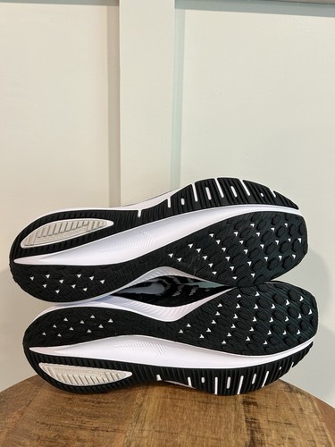 Talla 12-NIKE AIR ZOOM VOMERO 14 Zapatos para Correr para Hombre Negro Blanco CK1969-001 Nuevos - Imagen 22 de 24