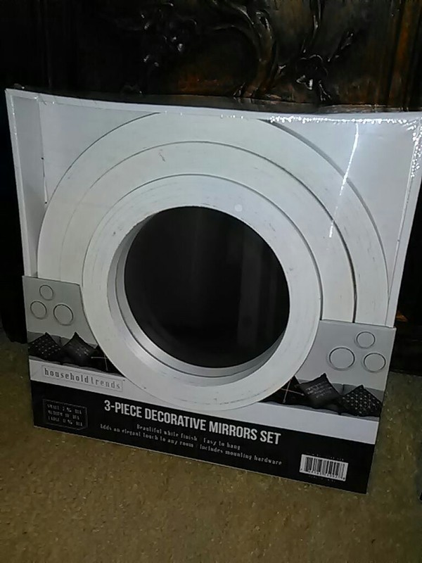 3-Piece Wall Mirror Set * White Finish Circle Shape *  Brand New!