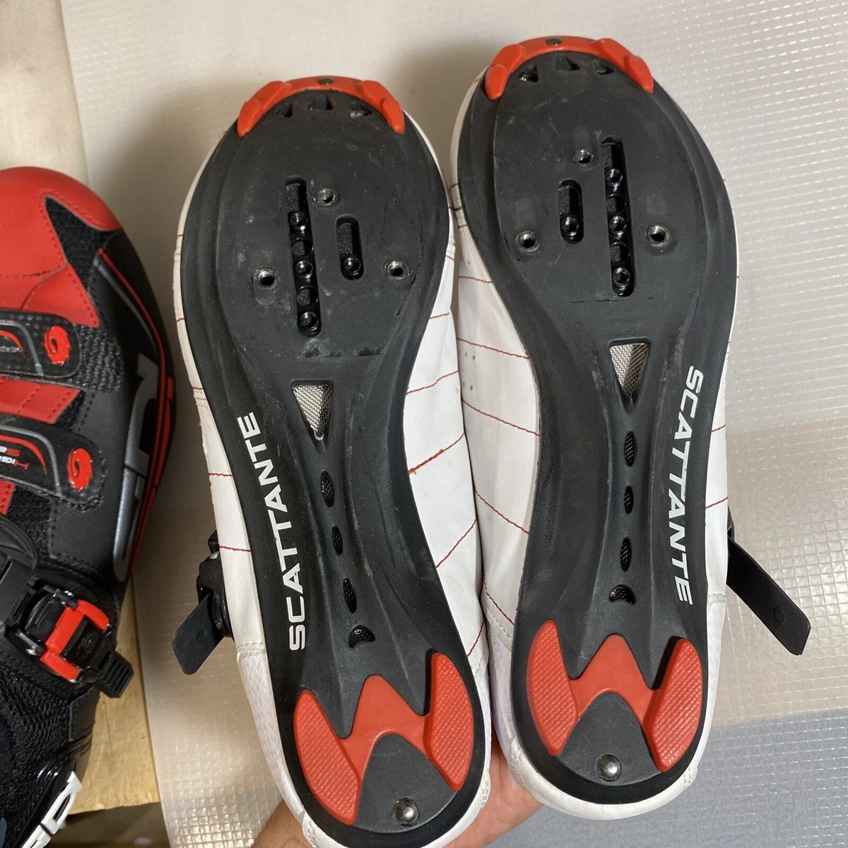 Chaussures Cyclisme Scattante – Taille 39 (US 8) – Route, Noires