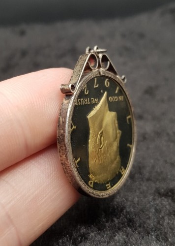 Old Vintage Sterling 925 Silver Pendant - Enamelled USA 1972 Half Dollar Coin - Picture 3 of 6