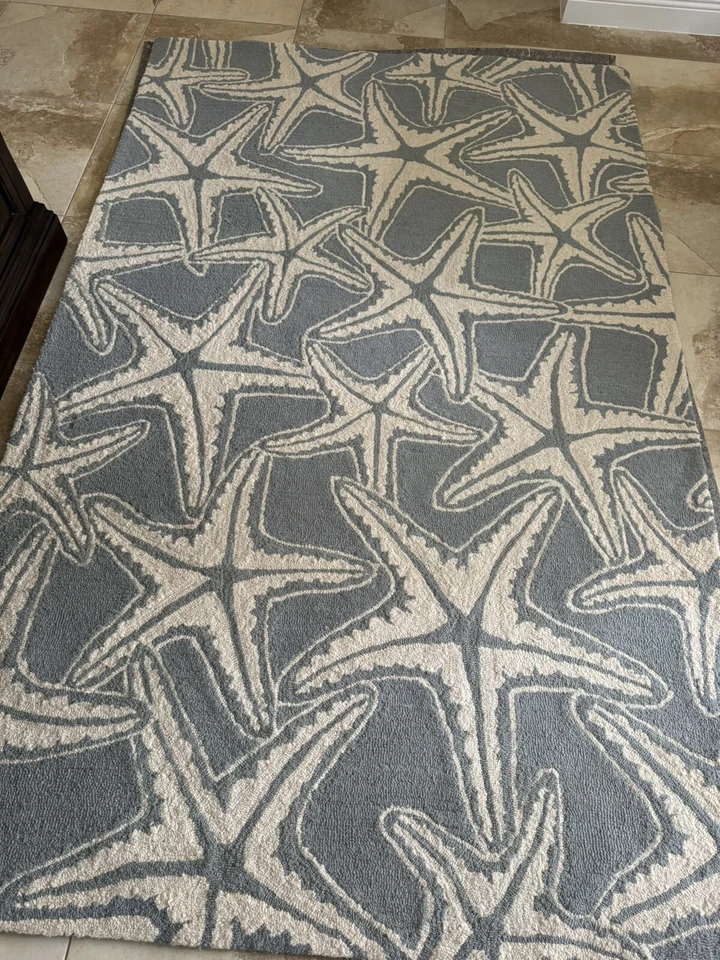 *РЕДКИЙ* Pottery Barn ~МОРСКАЯ ЗВЕЗДА ~ 5 x 8 дюймов ШЕРСТЯНОЙ КОВЕР ДЛЯ ПОМЕЩЕНИЙ ~ПРИБРЕЖНЫЙ ~ ФАРФОРОВЫЙ СИНИЙ - Изображение 3 из 4