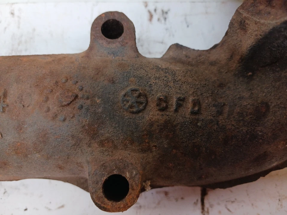 Colector de escape usado OEM GM RH 371 568926 1957-58 Oldsmobile 88-98 (M19) Foto 2 de 4