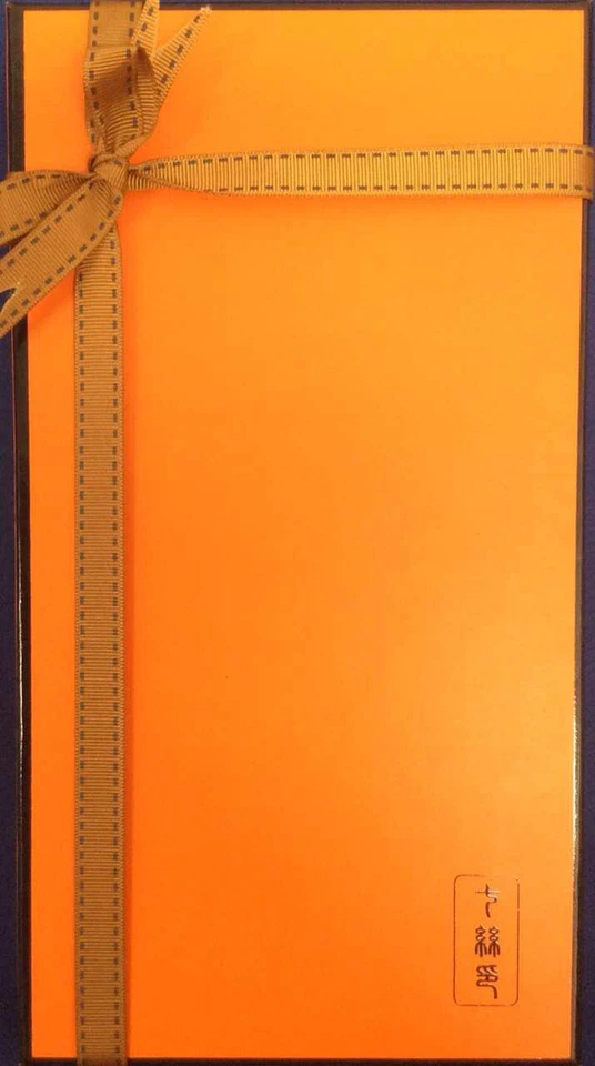 Bufanda cuadrada Hardy's textil 100 % seda 16 mm satinada estampada Foto 2 de 4