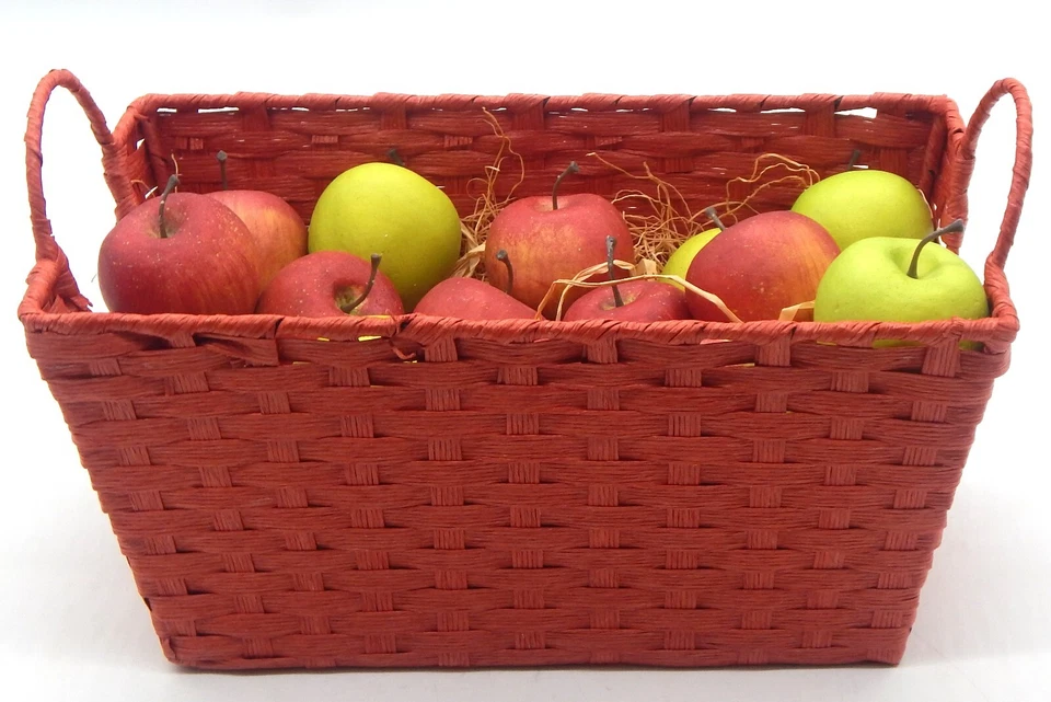 (19) Manzana Roja Realista Fruta Ligera con Mimbre Rojo Madera Cesta 12" x 6" Foto 3 de 4